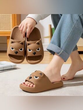 Cute Bear Slides Soft Cloud Slippers Lightweight Comfort Indoor/Outdoor Sandals